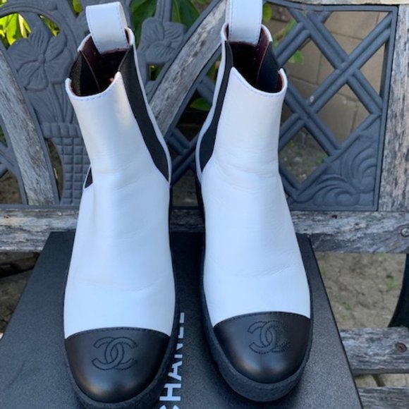 CHANEL Shoes - CHANEL Chelsea Short Boots in Black/White - Size 8.5